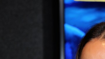 Hija de Adamari López se sometió a un tratamiento facial.