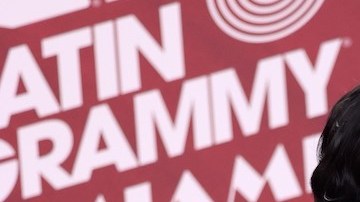 Ángela Aguilar y Christian Nodal posaron juntos en los Latin Grammy.