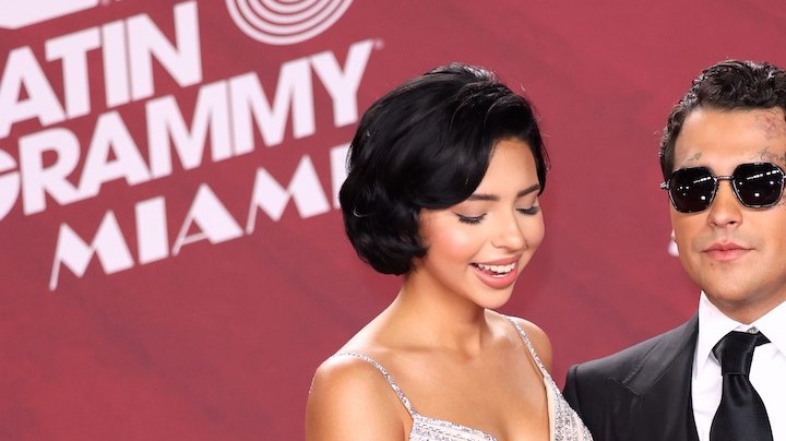 Ángela Aguilar y Christian Nodal posaron juntos en los Latin Grammy.