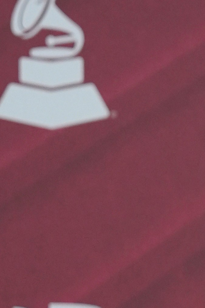 Becky G en la alfombra roja de los Latin Grammy 2024.