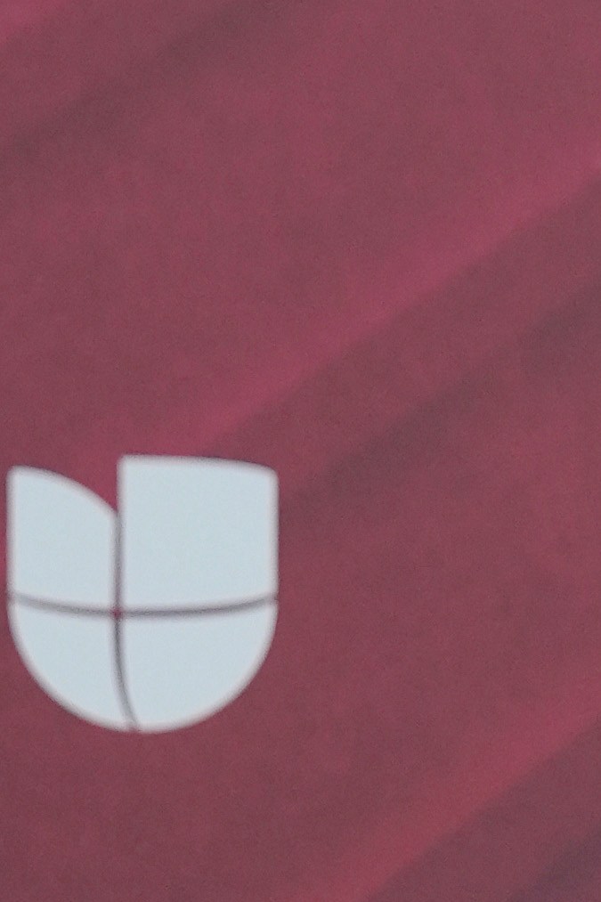 Ángela Aguilar y Christian Nodal en la alfombra roja de los Latin Grammy 2024.