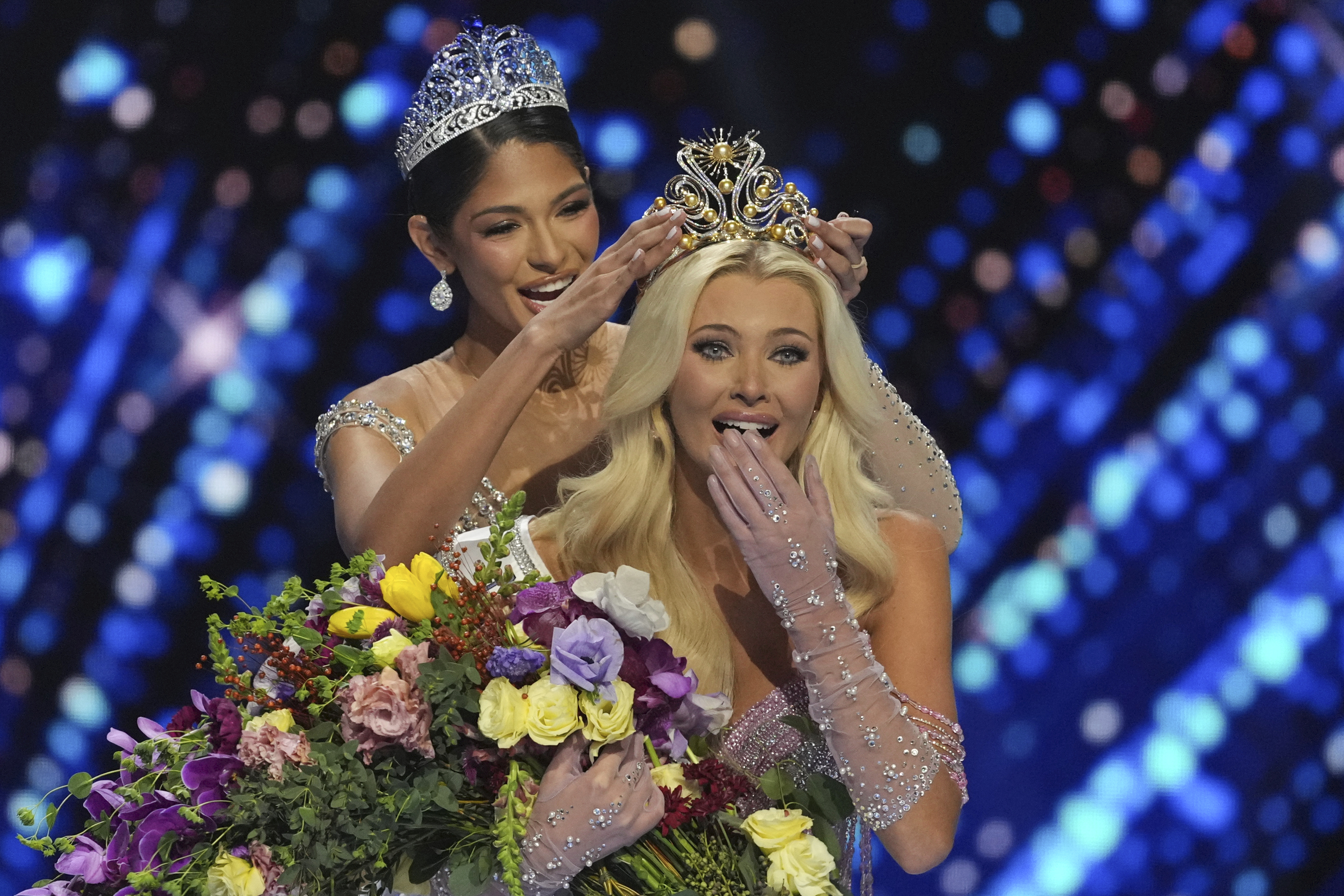 Victoria Kjær Theilvig es la nueva Miss Universo.