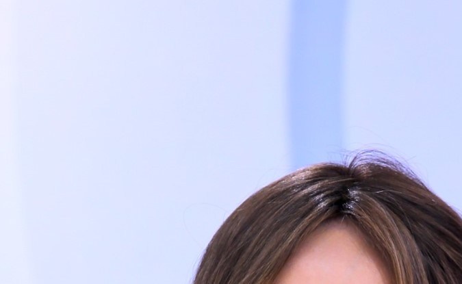 Myrka Dellanos exhibió el acta de matrimonio de Ángela Aguilar y Nodal.