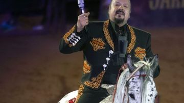 Pepe Aguilar fue abucheado