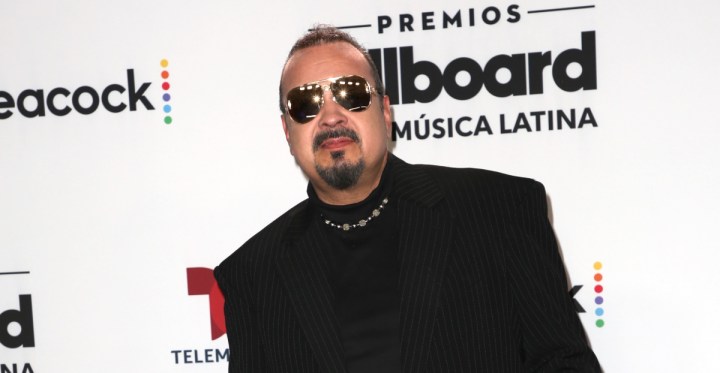 Pepe Aguilar negó que el tema 'Cuídamela bien' está dedicado a Nodal.