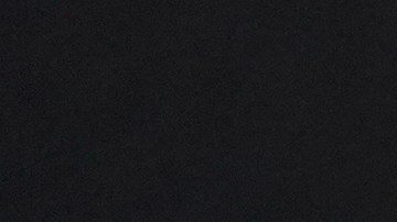 Selena Gomez responde a las críticas de su cuerpo.