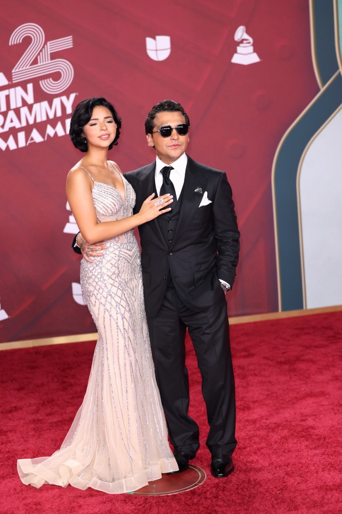 Ángela Aguilar y Christian Nodal enfrentan fuertes críticas en redes sociales desde que anunciaron su noviazgo y luego su casamiento.