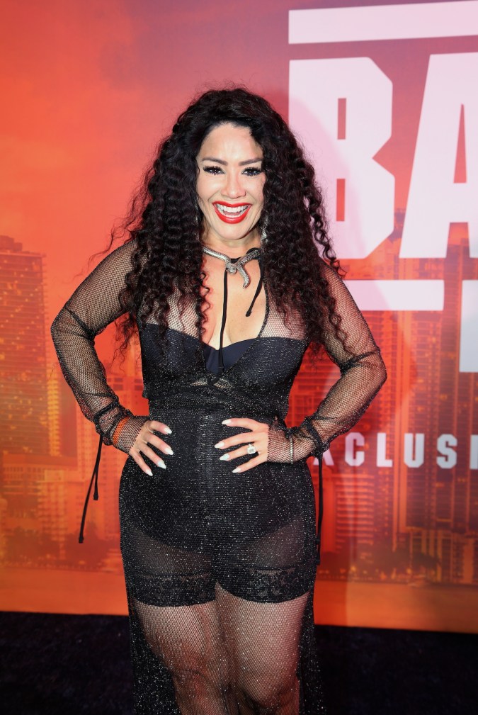 La influencer Carolina Sandoval deja a un lado la faja y luce más estilizada que nunca. Te contamos cómo lo logró.