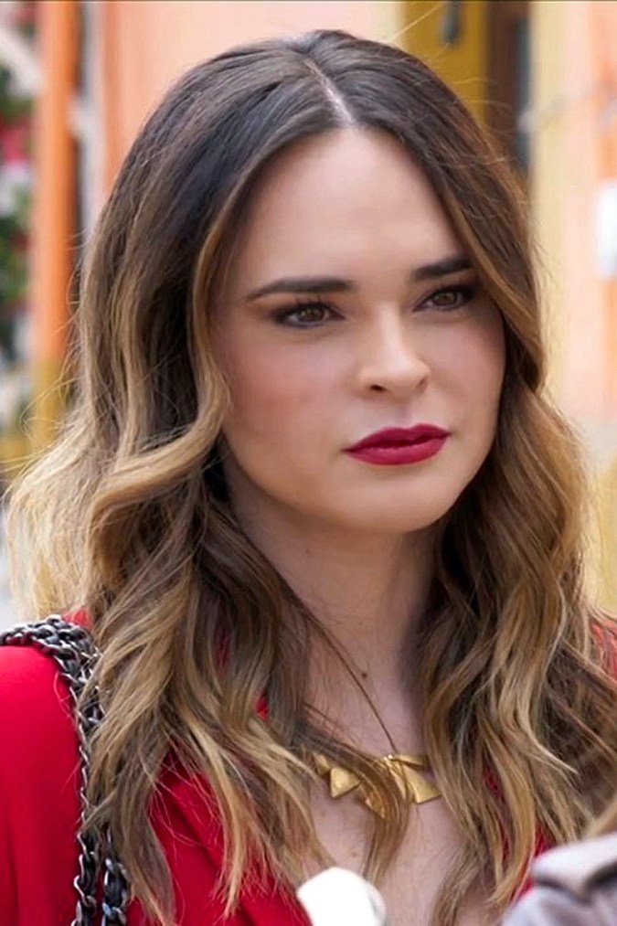 Telemundo apuesta por Fabiola Guajardo en La jefa. Conoce la historia de una mujer fuerte que enfrentará el mundo del crimen para proteger lo que ama.