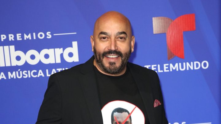 Fans de Lupillo Rivera envían mensajes de apoyo tras su hospitalización. Conoce cómo está el cantante y qué dice su equipo.