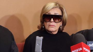 Sylvia Pasquel reaccionó furiosa al ser abordada por reportero de 'Ventaneando'.