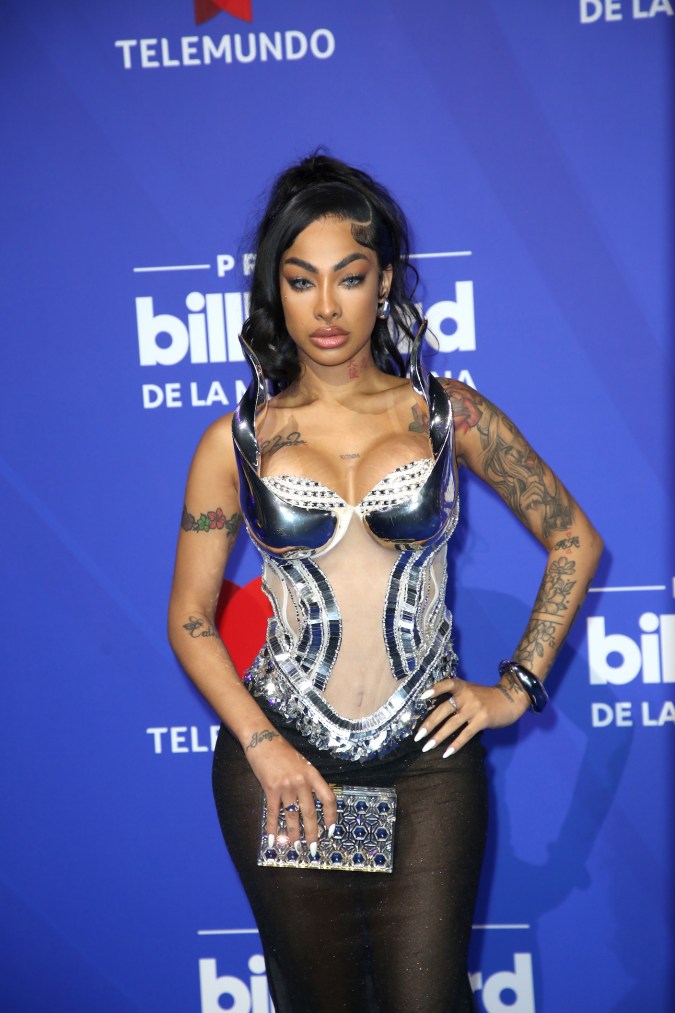 Tekashi 6ix9ine enfrenta cargos por abuso y fraude tras ser denunciado por Yailín. Conoce cómo avanza el proceso legal.