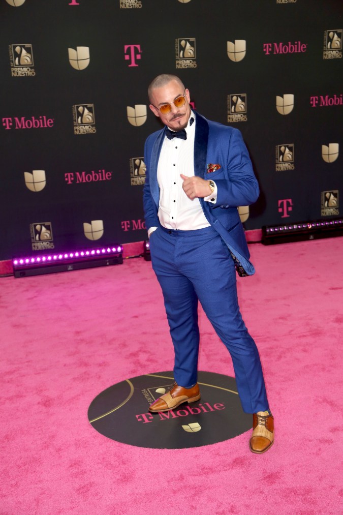 El bailarín Casper Smart es investigado tras el hallazgo de un cultivo de marihuana en su hogar. Conoce los detalles del caso aquí.