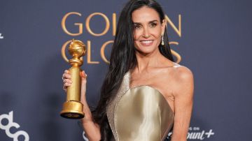 La reacción de Demi Moore al ganar un Globo de Oro 2024 ha dividido opiniones en redes. ¿Fue un deseo a Kylie Jenner?