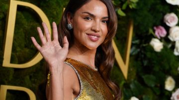 Eiza González en la ceremonia 2025 de los Golden Globes