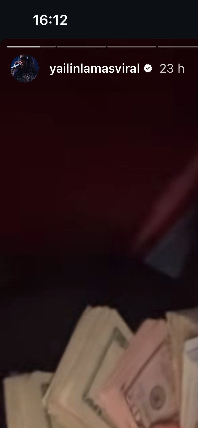 ¿Cómo vive Yailin 'La Más Viral'? La cantante exhibe su éxito con dinero, joyas y autos de lujo. ¡Mira el video completo!