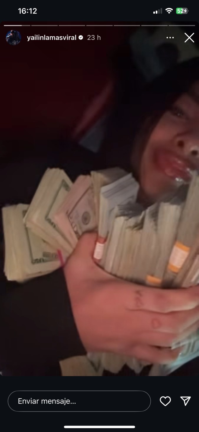 ¿Cómo vive Yailin 'La Más Viral'? La cantante exhibe su éxito con dinero, joyas y autos de lujo. ¡Mira el video completo!