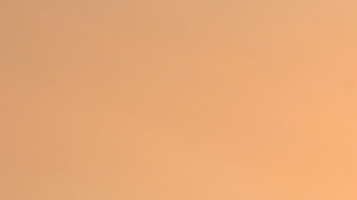 Los devastadores incendios en California han dejado a miles de personas sin hogar, pero iniciativas como FireAid buscan brindarles apoyo económico y emocional a través de la música.