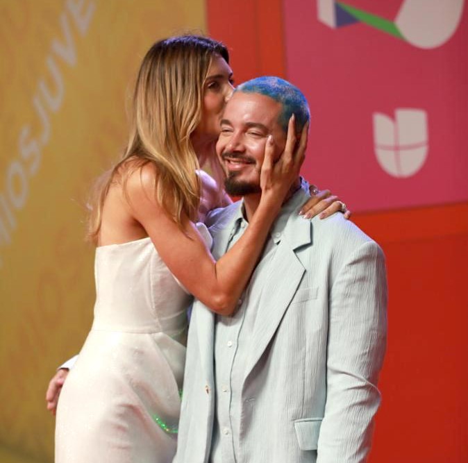 J Balvin Junto a Valentina Ferrer