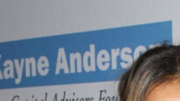 Jessica Alba y Cash Warren se divorcian tras 17 años de casados.