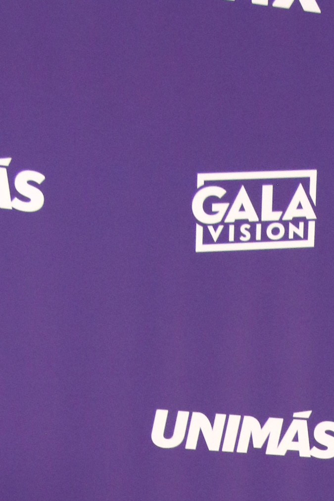 El éxito de Peso Pluma continúa creciendo, y ahora también se involucra en causas benéficas como FireAid, un concierto destinado a recaudar fondos para los afectados por los incendios en California.