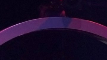 Descubre cómo Anahí resolvió las acusaciones relacionadas con "¿Quién es la máscara?" y las decisiones que tomó al respecto.