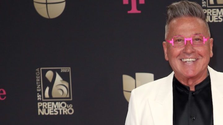 Mientras Ricardo Montaner guarda silencio, la mujer acusada de vandalismo rompe el suyo y afirma tener pruebas para defender su reclamo.