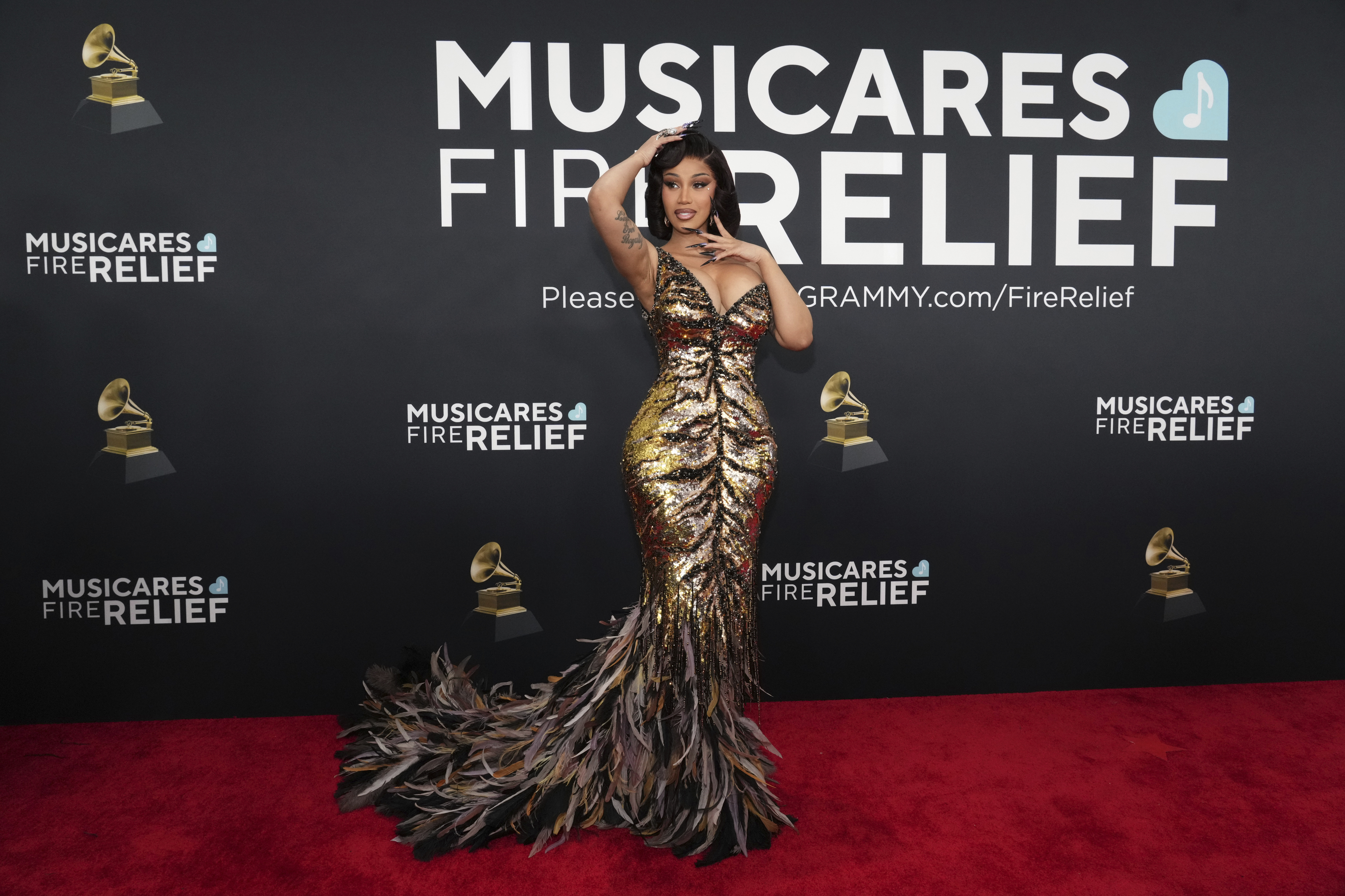 Cardi B en la Alfombra roja de los Grammys