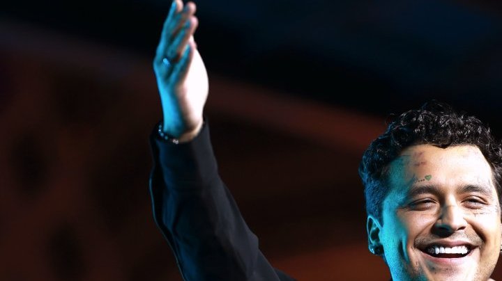 Así responde Christian Nodal a las críticas sobre su matrimonio.
