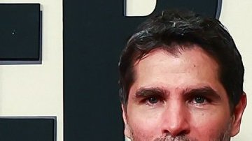 Eduardo Verástegui niega haber tenido un romance con Ricky Martin.