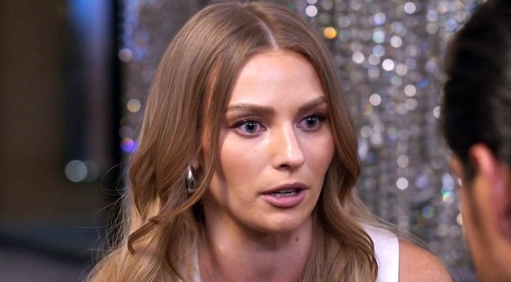 Así reaccionó Irina Medina a los rumores de romance con Giovanni Medina.