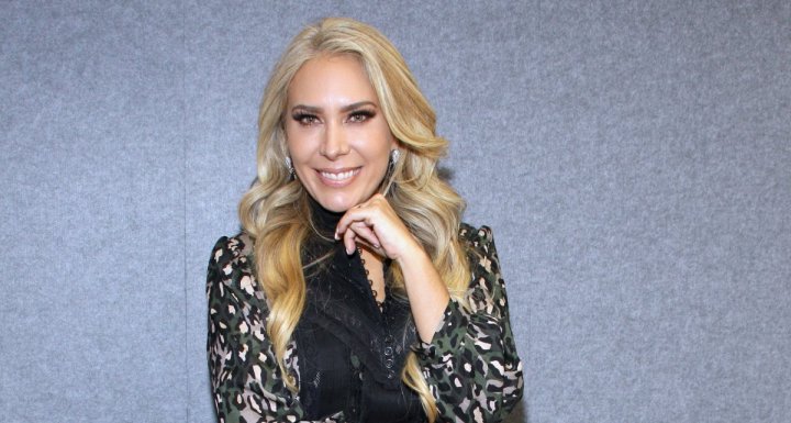 Jimena Gallego presume su lujosa casa con sus hijas.