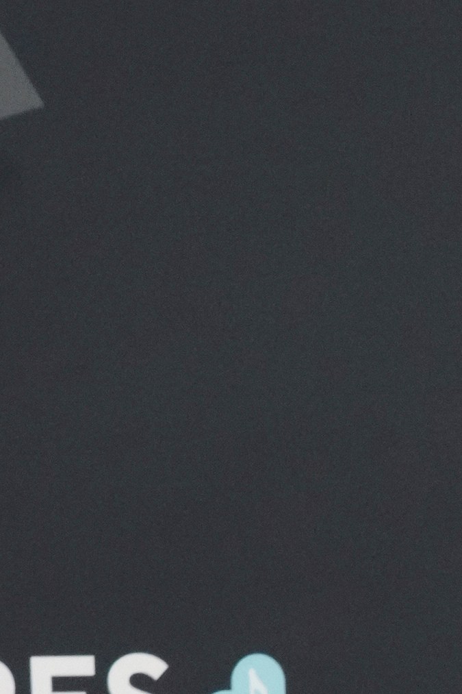 Peso Pluma en la alfombra roja.