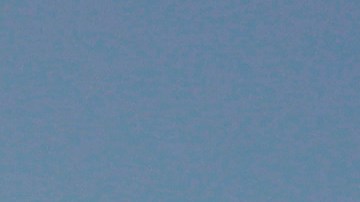 El papa Francisco abandona la plaza de San Pedro en el Vaticano tras una misa. (AP Foto/Gregorio Borgia)