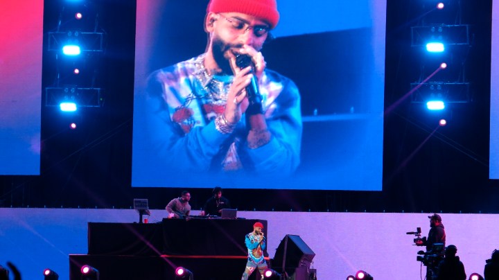 El cantante puertorriqueño Arcángel recientemente fue intervenido quirúrgicamente. (AP Photo/Berenice Bautista)