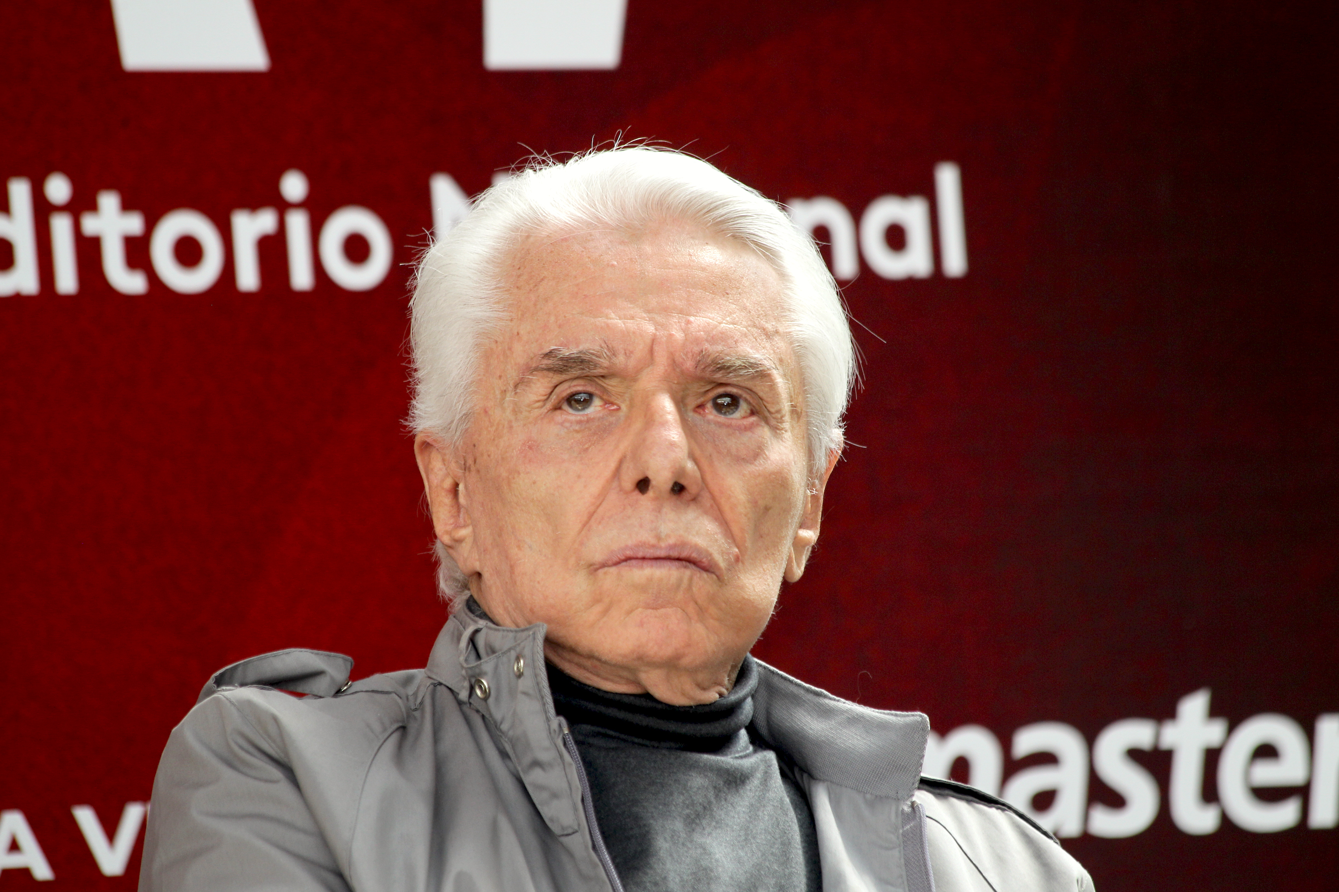 Enrique Guzmán
