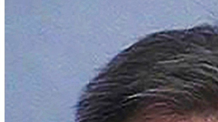 En esta combinación de dos fotografías de fichaje del Departamento de Correccionales de California, se puede ver a Erik Menendez, a la izquierda, y a su hermano Lyle Menendez. (Departamento de Correccionales de California vía AP, Archivo).