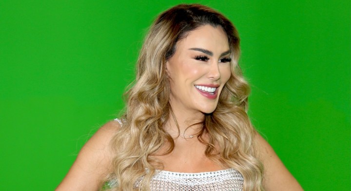 Ninel Conde desea unir su voz con Thalía en una canción cristiana.