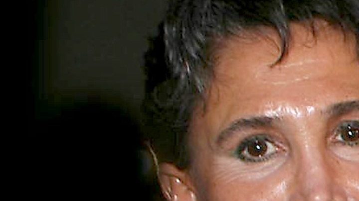 Florinda Meza se incomoda al ser cuestionada por Carlos Villagrán.