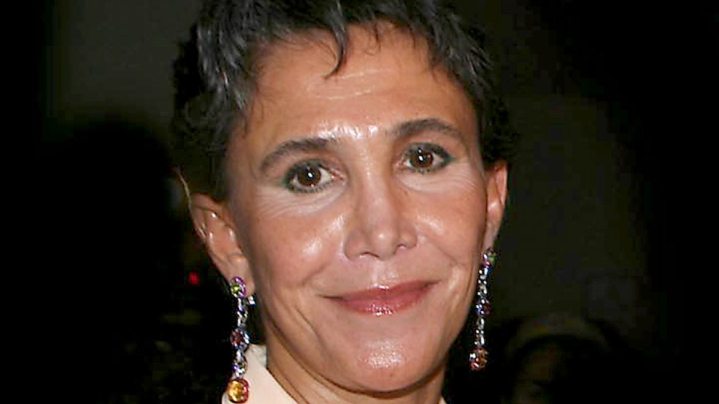 Florinda Meza se incomoda al ser cuestionada por Carlos Villagrán.