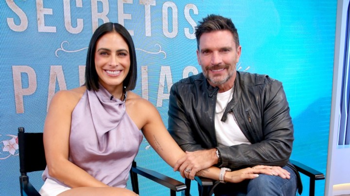 Julián Gil confiesa entre lágrima su gran anhelo y su esposa termina conmovida.