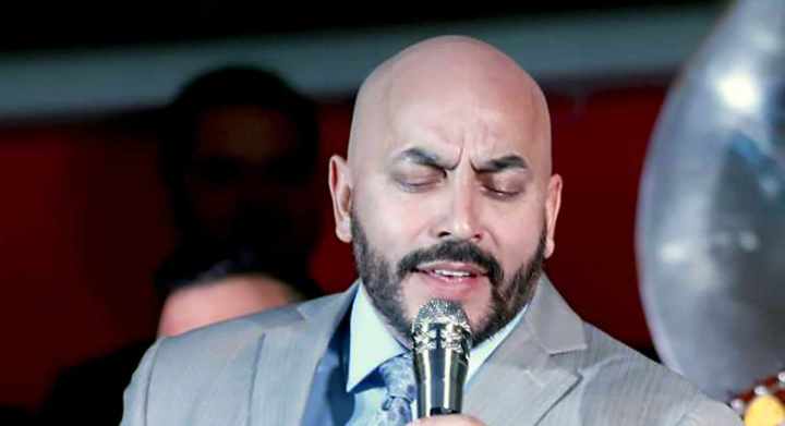 Lupillo Rivera expone sus secretos en "Tragos amargos".