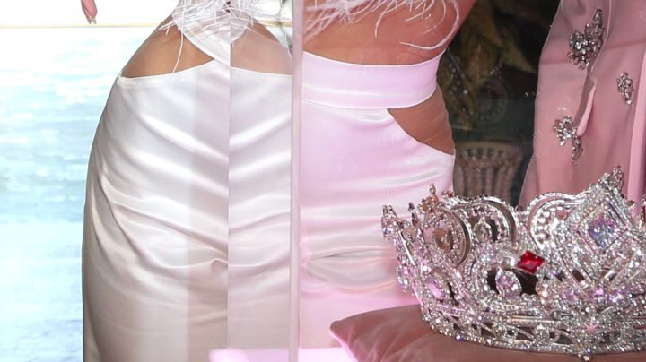 Candidata mexicana sale del "Miss Universe Latina, el reality".