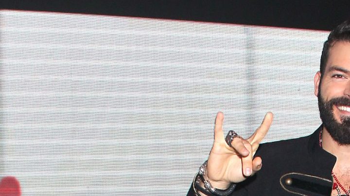 Adrián Di Monte confesó que le pidieron regresarse a la mansión.