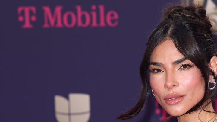 Alejandra Espinoza rompe en llanto al recordar la dolorosa situación familiar que vivió.
