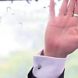 Andrés Tovar le pone un alto a los fans de Anahí y defiende a Maite Perroni.