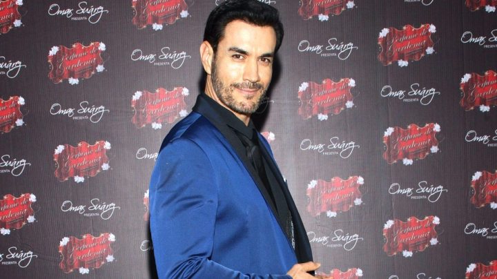 David Zepeda es un sacerdote en la nueva versión de la telenovela venezolana "Cristal".