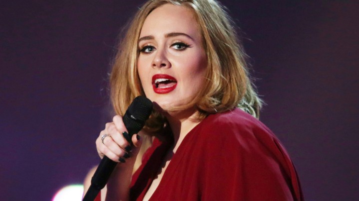 Esta sería la segunda vez que el nombre de la artista británica resuena como posible protagonista del espectáculo, luego de haber rechazado la invitación para el evento deportivo en 2017.
(Photo by Joel Ryan/Invision/AP, File)