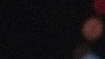 Miss Dinamarca, Victoria Kjær Theilvig, recibe la banda de Miss Universo tras ser anunciada como ganadora del certamen de belleza, en la Ciudad de México, el 16 de noviembre de 2024. (Foto AP/Fernando Llano).