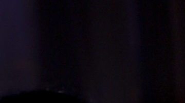 Catherine Fulop sufre terrible caída en pleno escenario.